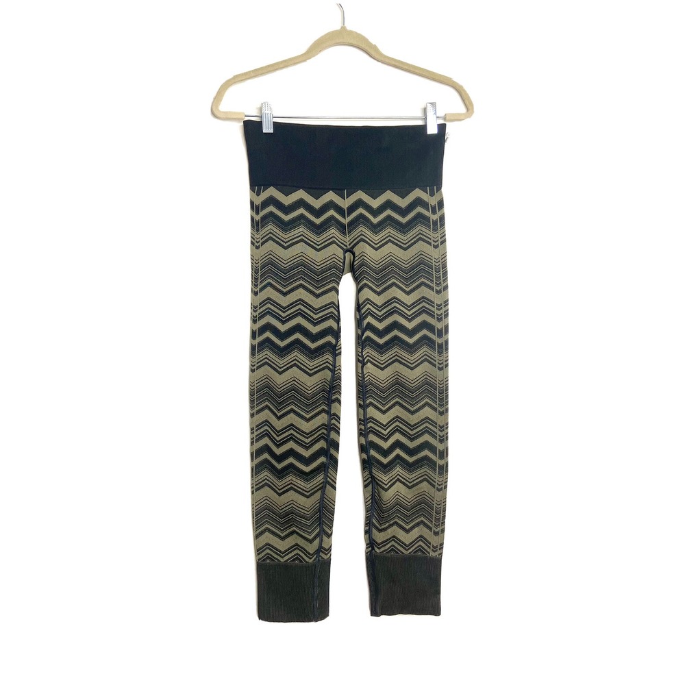 Lululemon Ebb to Street Tight 6 Olive Green Black Chevron Zig Zag Yoga Leggings